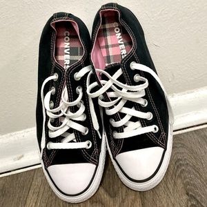 Converse size 8.5 (women's) Black and pink plaid interior low cut.